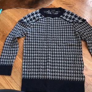 J.Crew Navy and Gray Houndstooth sweater. small